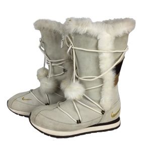 Nike Y2K Pom Pom Suede Winter Boots, Sz 8.5